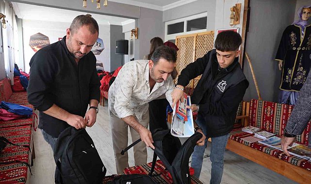Elazığ'da 450 öğrenciye kırtasiye yardımı