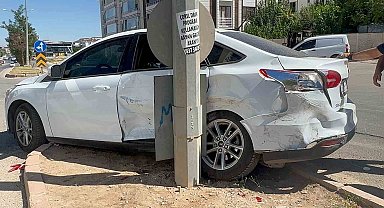 Elazığ'da trafik kazası: 2 yaralı