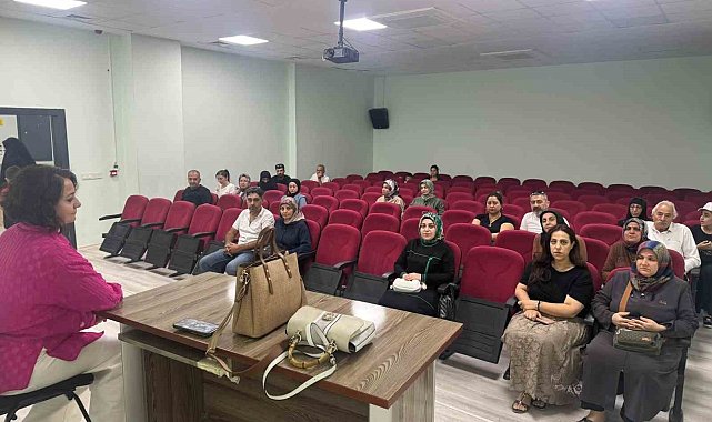 Elazığ'da veliler ile tanışma toplantısı düzenlendi