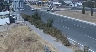 Elazığ'daki kaza güvenlik kameralarına yansıdı