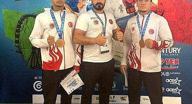 Elazığlı sporcular Avrupa'dan bronz madalya ile döndü