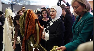 Emine Erdoğan'ın Amerika temaslarına Bursa İpeği damgasını vurdu