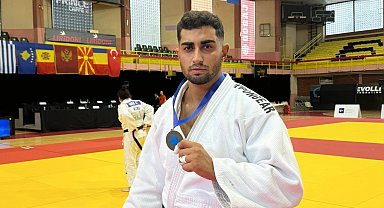 Enes Pınar'dan bronz madalya