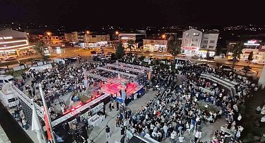 Erenler'de 'Boks gecesi' sporseverleri bir araya topladı