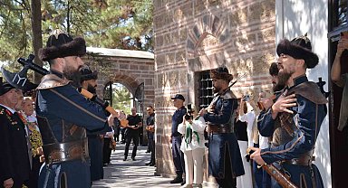 Ertuğrul Gazi'yi Anma ve Yörük Şenlikleri başladı