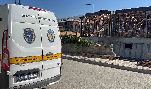 Erzincan'da inşaattan düşen işçi ağır yaralandı