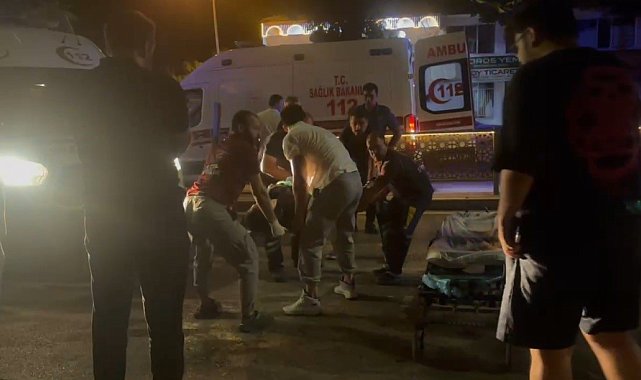 Erzincan'da motosiklet yayaya çarptı: 2 yaralı