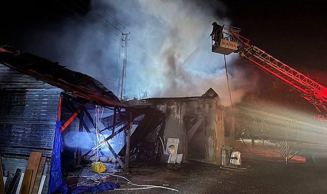 Erzincan'da müştemilat alevlere teslim oldu