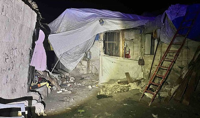 Erzurum'da evin çatısı çöktü: 3 ölü, 2 yaralı