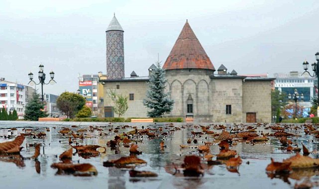 Erzurum'da kuvvetli rüzgar uyarısı