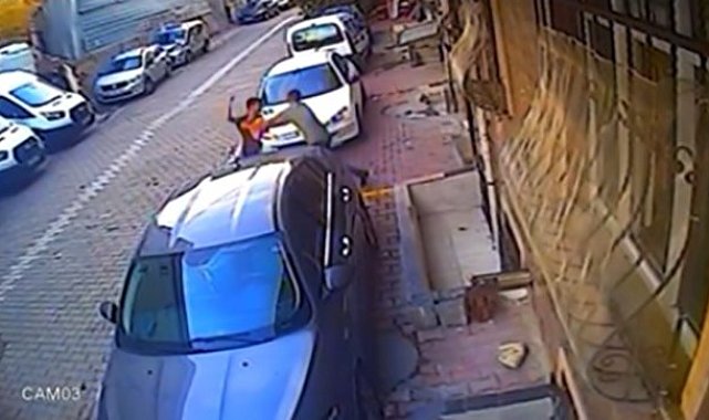 Esenyurt'ta gürültü kavgasında komşular yumruk yumruğa birbirine girdi