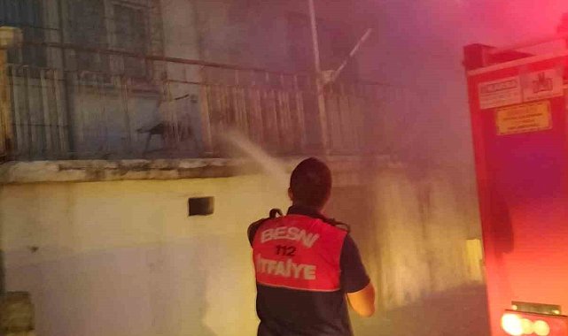 Ev yangını paniğe neden oldu