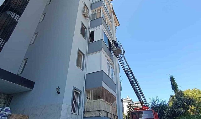 Evin mutfağında çıkan yangın söndürüldü
