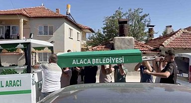 Evinin balkonundan düşen adam hayatını kaybetti