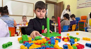 Fatih'te Çocuk Durakları yeni eğitim yılına başladı