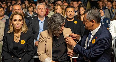 Ferdi Zeyrek'in adı eşi ve kızının öncülüğünde kurulan vakıfta yaşayacak