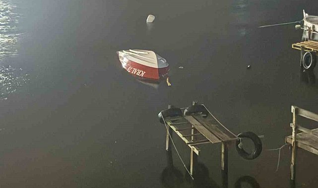 Filyos'ta hortum çıktı, balıkçı teknesi battı