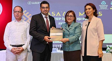 GastroANTEP kapsamında Antep İşi'nin Dünü, Bugünü ve Yarını" konulu panel düzenlendi