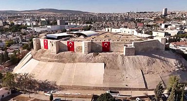 Gaziantep esnafı dört gözle kalenin ziyarete açılmasını bekliyor