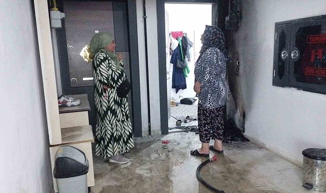 Gaziantep'te 5 katlı binada çıkan yangın korkuttu