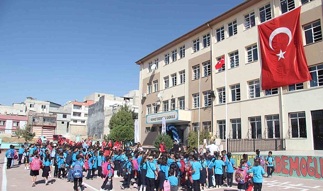 Gaziantep'te 705 bin öğrenci ders başı yaptı