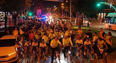 Gaziantep'te arabasız gün kortejiyle hareketli mesaj