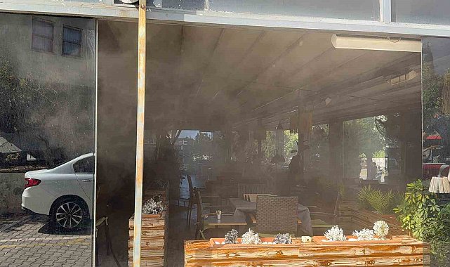 Gazipaşa'da kafe bacasındaki yangını itfaiye ekipleri söndürdü