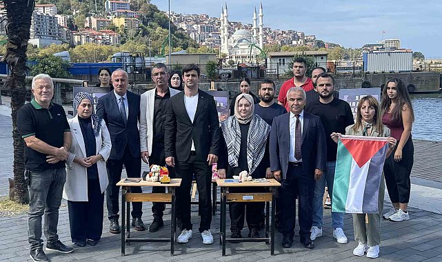Gazzeli çocuklar için boş sıralar etkinliği yapıldı