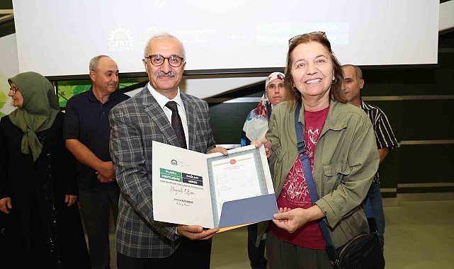 Gebze'de 843 hak sahibi tapularına kavuştu