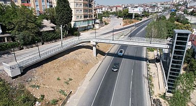 Gebze'de üst geçit asansörü bakıma alındı