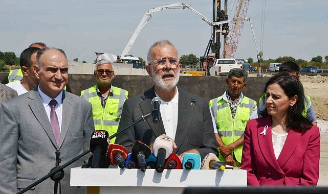 Gediz Köprülü Kavşağı'nda çalışmalar hızla sürüyor