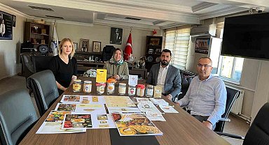 Gediz'de eğitim ve iş dünyası buluştu: Öğrenciler kooperatife tasarım desteği verdi