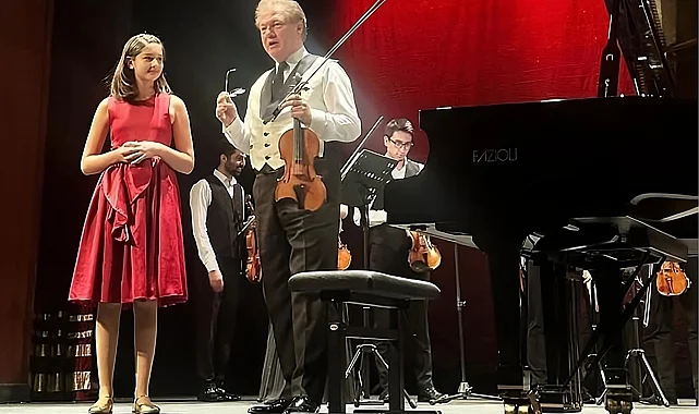 Genç Yetenek Elif Naz Ertuğrul'dan iki önemli gelişme