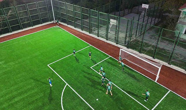 Gençler için yeni spor alanı: Sapanca Akçay'ın futbol tesisine yeni yüz