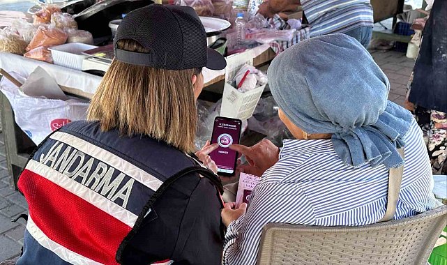 Germencik'te 'kadına şiddete sıfır tolerans' standı