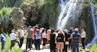 Girlevik Şelalesi'nde hafta sonu yoğunluk yaşandı