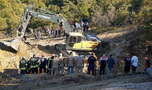 Göçük altında kalan çiftçilerin cansız bedenlerine ulaşıldı