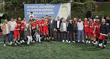 Gölcük Başkanlık Kupası'nda şampiyon İhsaniyespor oldu