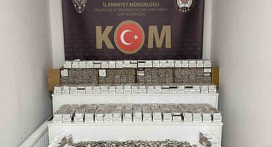 Gölcük'te bin 912 bandrol ile 206 bin 300 makaron ele geçirildi