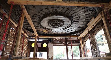 Gölcük'teki tescilli yapı özgün mimarisiyle geleceğe taşınıyor