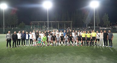 Gölcük'te Başkanlık Kupası Futbol Turnuvası başladı
