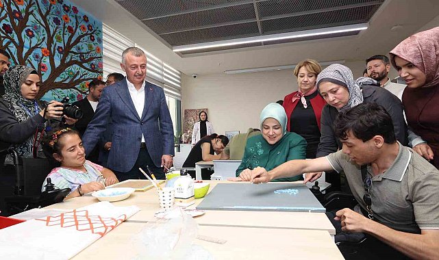 Gonca Engelsiz Yaşam Merkezi'ne övgü