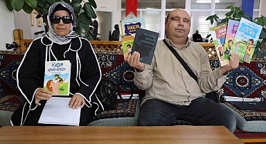 Görme engelli öğretmen 11'inci, kendi gibi görme engelli eşi ise ilk kitabını çıkardı