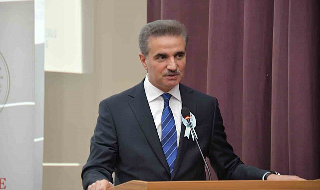 Gümüşhane'de 'Hz. Peygamber ve Aile' konferansı düzenlendi