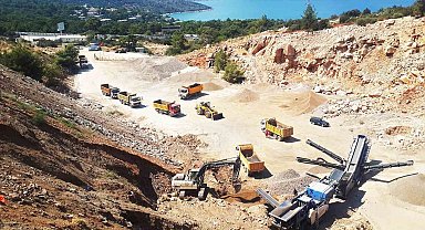 Hafriyat kamyonları uydudan takip ediliyor