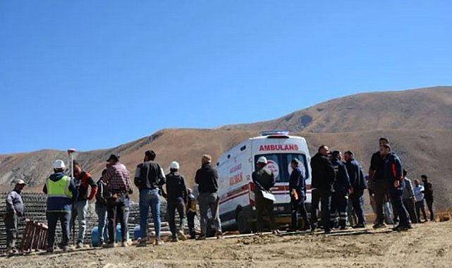 Hakkari'de beton dökümünde kalıp çöktü: 3 yaralı