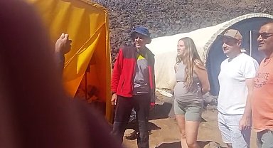 Hamile turist dağcı Ağrı Dağı'na tırmanışa geçti