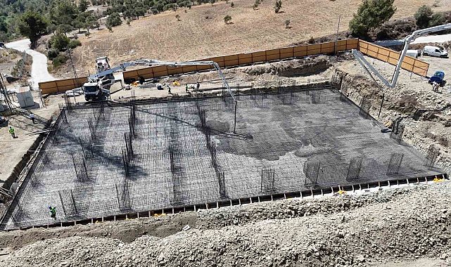 Hatay Büyükşehir Belediyesi, Karlısu Mahallesi'ne çok amaçlı salon inşa ediyor
