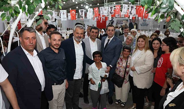 Hatay'da 94 engelli vatandaş umre görevi için kutsal topraklara uğurlandı