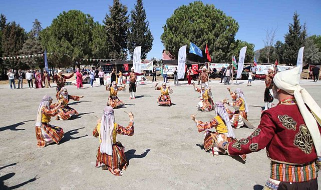 Hatay'da Türkmen şenliği düzenlendi